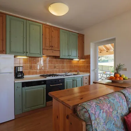 Casa Bellavista 1 Aparthotel Colico