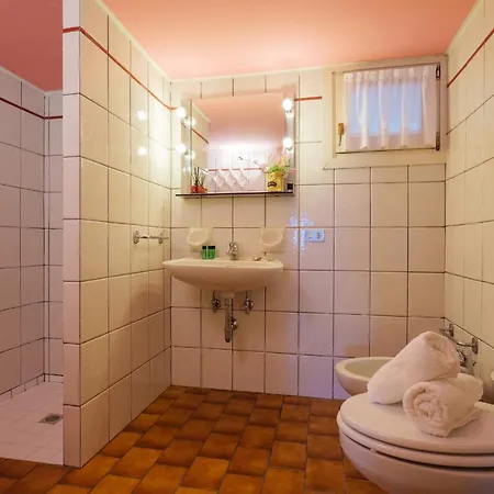 アパートホテル Casa Bellavista 1 コーリコ